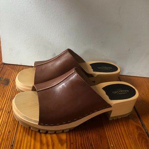 Swedish Hasbeens NWT - Size 40/US Women's 9/9.5